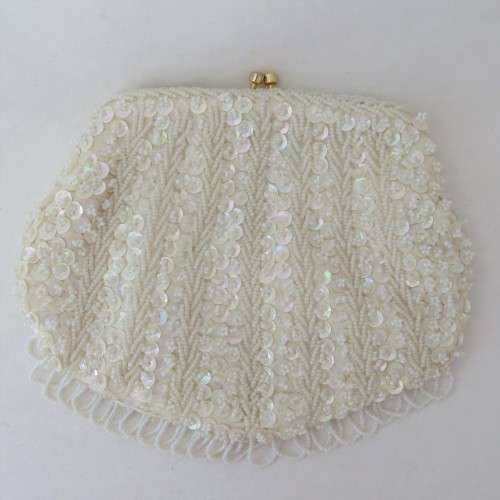 Vintage 1960's evening purse with bead work