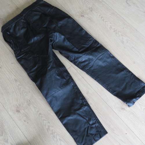 Skinz leather trousers - Size 36 - Good condition - Inner leg 68 cm