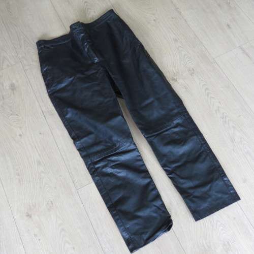 Skinz leather trousers - Size 36 - Good condition - Inner leg 68 cm