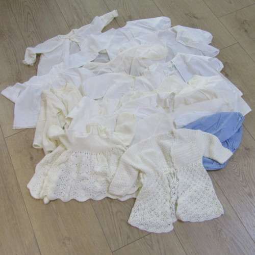Lot of 16 vintage baby clothes - very very good condition