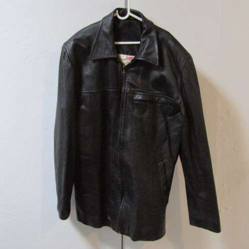 Leather Museam black leather jacket - Size Medium