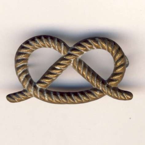 Great Britain - The South Staffordshire regiment badge - lugs intact