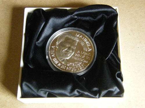 Norway mint 1993 Mandela & De Klerk Long walk to freedom 1Oz Silver coin in box of issue