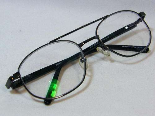 Green Dot frame for glasses by Torga - 58/20/138 - barely used - as per photo