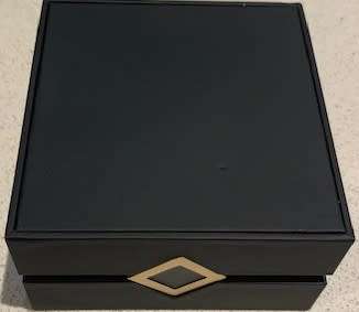 Beautiful SA Mint Protea Mandela box ONLY . Fits a 1oz  coin. Nice box to store any 1oz coin