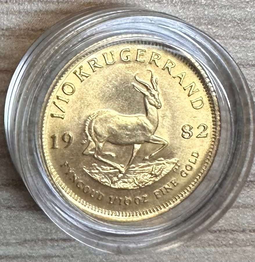 1982 Gold krugerrand 1/10th coin in capsule