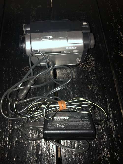 Sony HandyCam Recorder Hi8