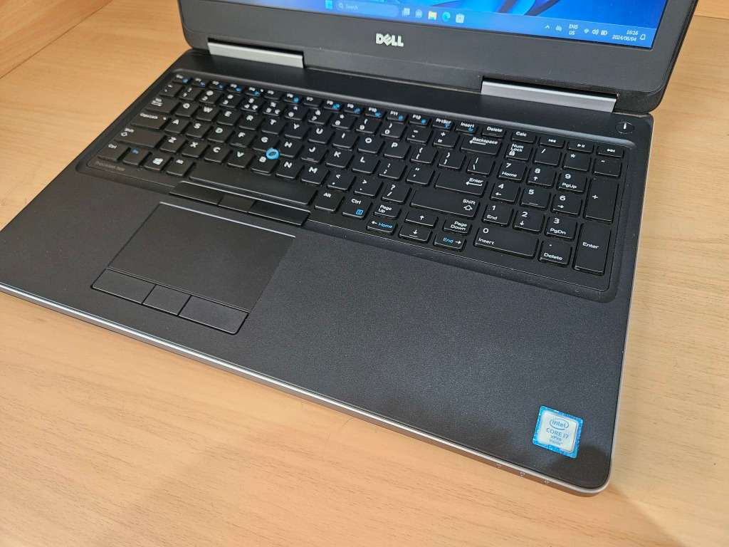 MONSTER LAPTOP*Dell precision 7520*i7-6820hq*16GB DDR4*256 GB SSD*EXPANDABLE RAM & STORAGE SLOTS