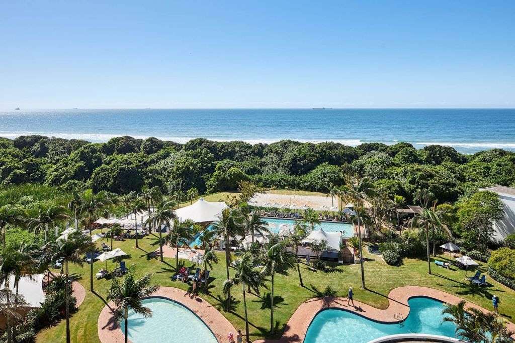 Valentines Week , Breakers Resort , 12-17 February 2024 ( 5 nights ) 6 Sleeper 4 adults 2 kids