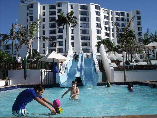 Breakers Resort 1-6 April 2024 (5 nights) Studio 2 adults 2 kids