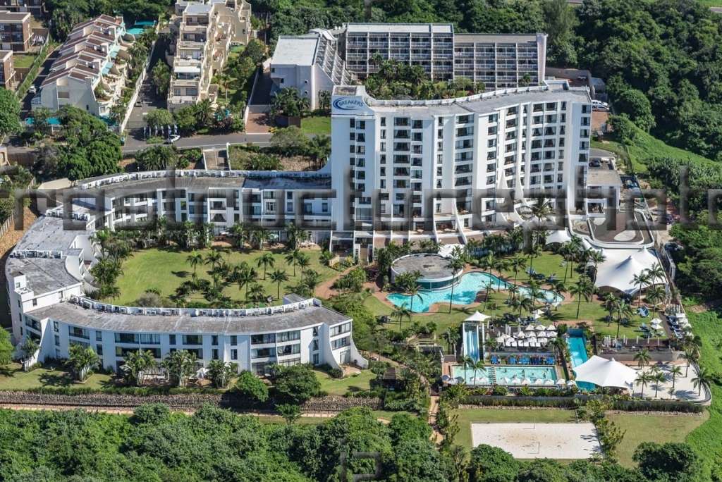 Breakers Resort 1-6 April 2024 (5 nights) Studio 2 adults 2 kids