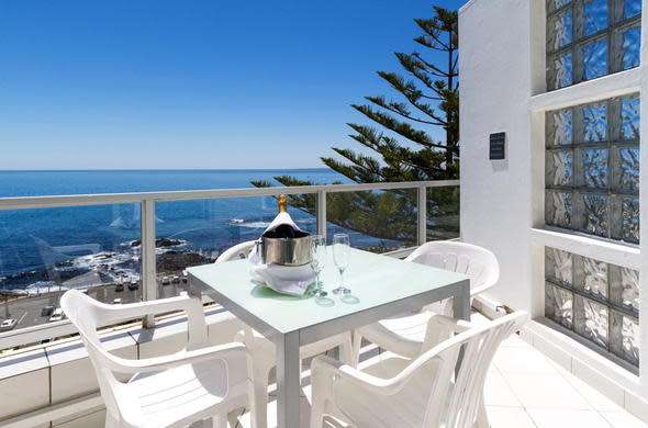 The Peninsula Hotel / 20-24 May 2024 (4 nights) studio 2 adults 2 kids
