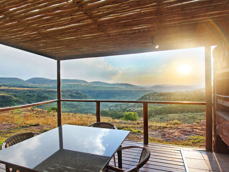 Midweek @ Crystal Springs Mountain Lodge 10-14 march 2025 ( 6 adults 2 kids under 12 only )