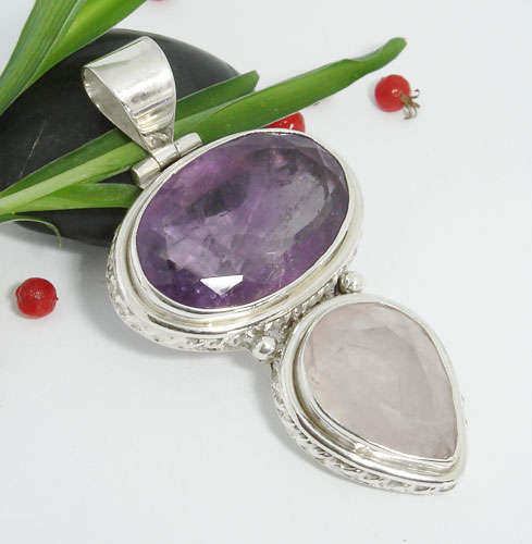 ***FREE SHIPPING***MAGNIFICENT NATURAL AMETHYST 925 STERLING SILVER PENDANT