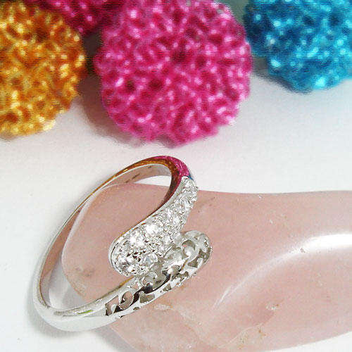 Spectacular Diamond Cut CZ  Ring Size 8