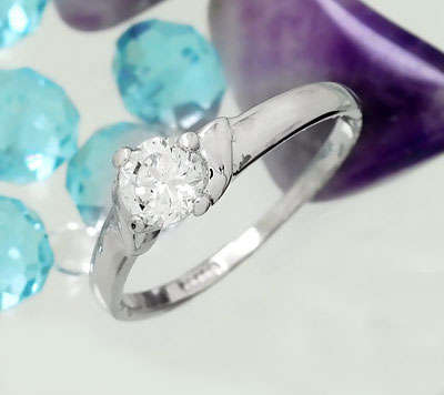 ***18 ct White GP Tanamera Collection***   Ring Size 8