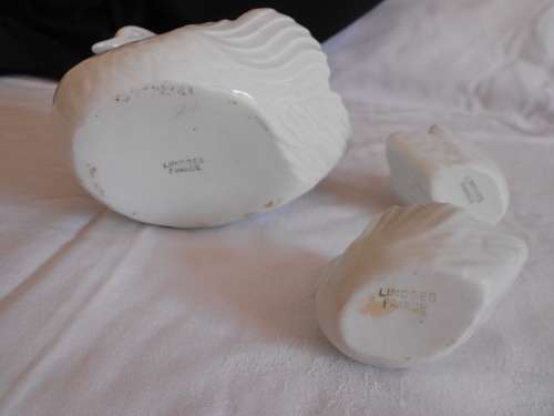 Set of (3) Limoges Fine Porcelain Swans : Charming, delicate