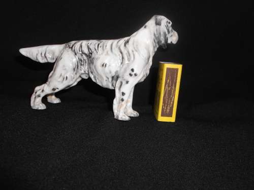 Charming Royal Doulton Small English Setter (dog) Figurine : HN1051