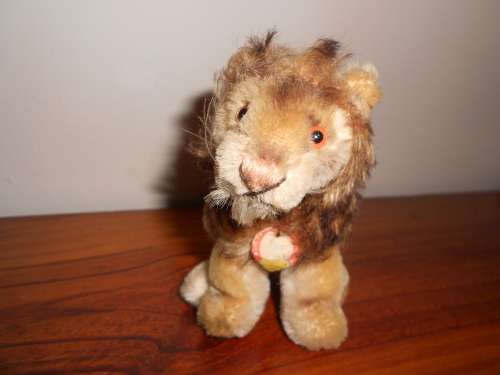 For the Collector, Steiff "Leo the Lion" in great condition, early 1960's, with Tag