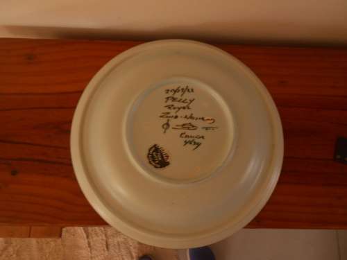 SIMPLY BEAUTIFUL!  GOUDA Zuid-Holland Plate signed by Peggy, No. 4634 : 1930's