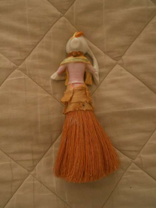 Rare porcelain Victorian Lady Half-doll Crumb/Vanity Brush : Gd Condition