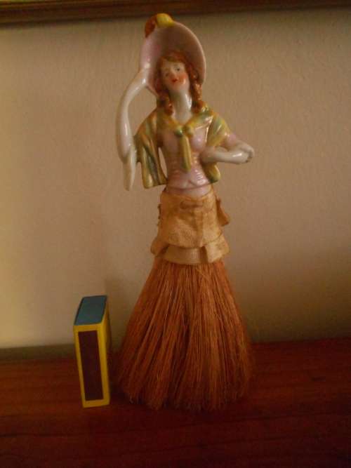 Rare porcelain Victorian Lady Half-doll Crumb/Vanity Brush : Gd Condition