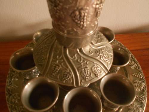 Attractive 8 Cup Wine Kiddush Fountain, Judaica