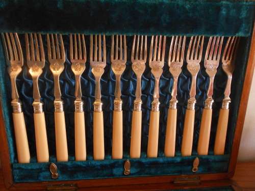 Antique VICTORIAN SILVER-PLATED (EPGS, WMF) 24pce Cutlery Set, Bone Handles, VGC, Free Shipping