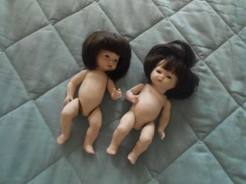 BUY NOW! Pair HORSMAN "TYNIE BABE"  Vintage Bisque Dolls, Signed/Dated, VGC: Price for Pair