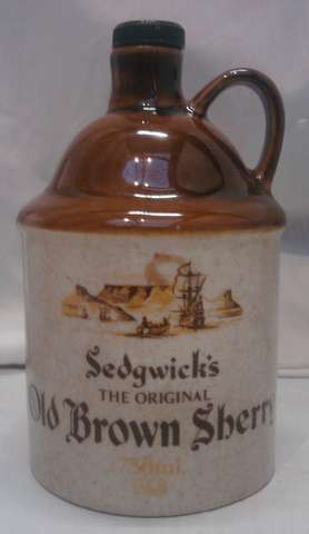 SEDGWICK'S OLD BROWN SHERRY BOTTLE 750ml (USED) 18cm