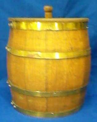 WOODEN BARREL SHAPED ICE BUCKET