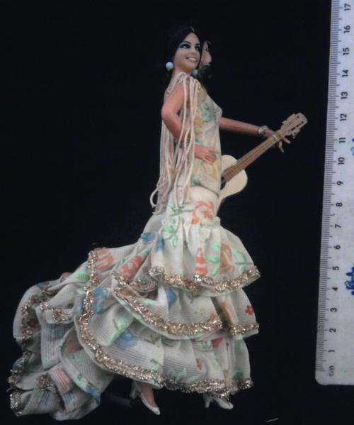 SPANISH LADY FIGURINE