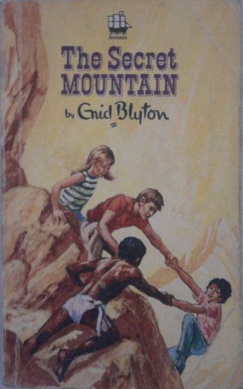 THE SECRET MOUNTAIN BY ENID BLYTON SOFTCOVER