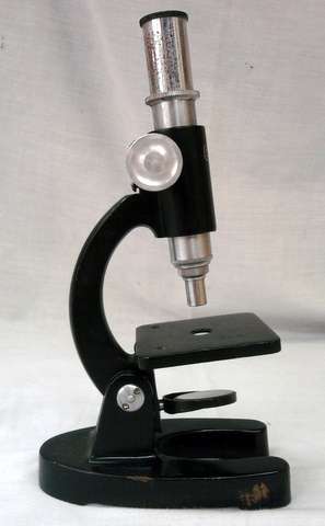 SMALL MICROSCOPE  ( NOT COMPLETE )