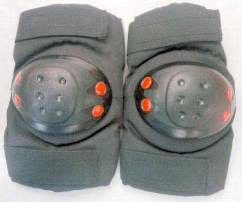 KNEE OR ELBOW  PADS SIZE M MADE IN CHINA