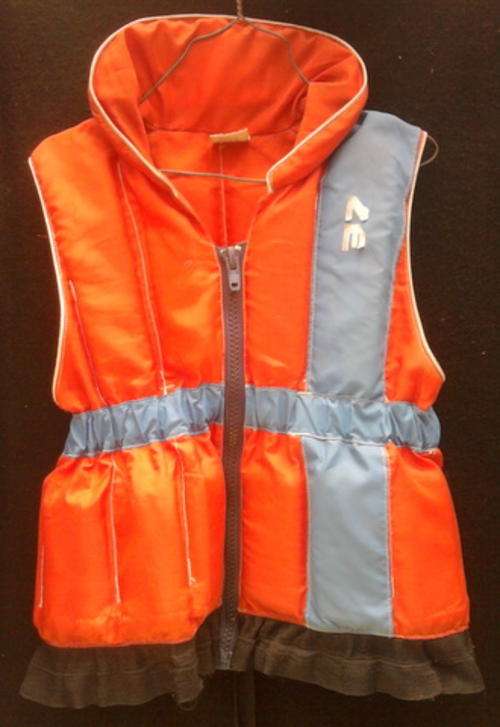 ORANGE LIFEJACKET