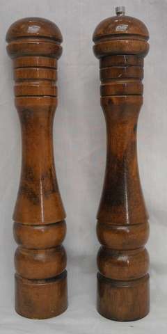 SALT AND PEPPER DUO  (PEPPER 26m  SALT 25cm)