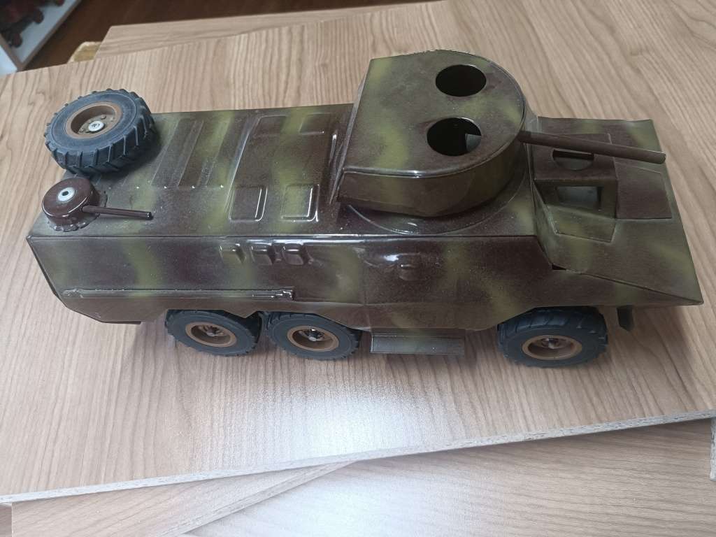 Excellent condition Vintage steel tinplate Olti Strike Ratel South Africa farm