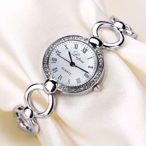 Fashion Luxurious Ladies watches
