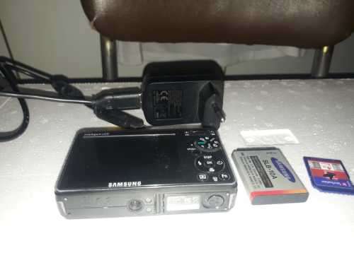 SUMSUNG 10.2 MEGA PIXELS