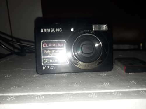 SUMSUNG 10.2 MEGA PIXELS