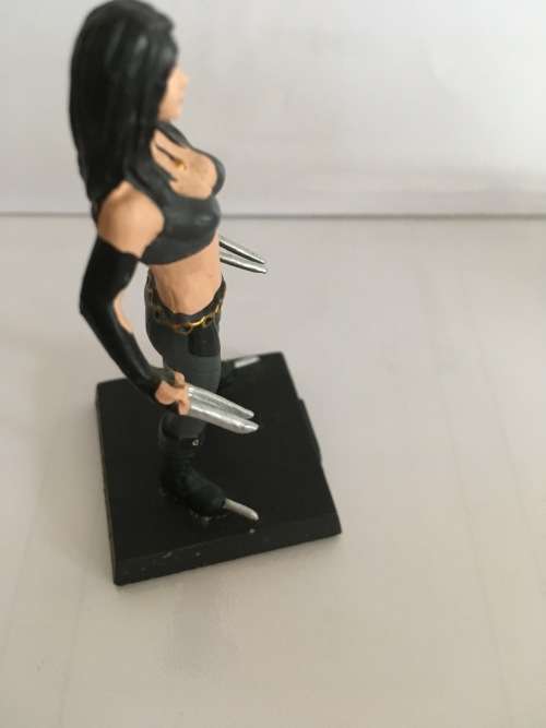 The Classic Marvel Figurine Collection #117 - X-23 (Figurine only)