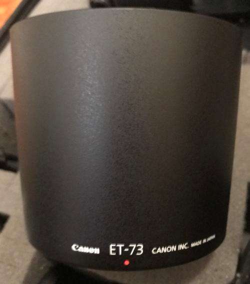 CANON EF 100MM F2.8 L IS USM MACRO LENS Retail: R17 695 + LENS HOOD Retail: R1135 | Condition 10/10!