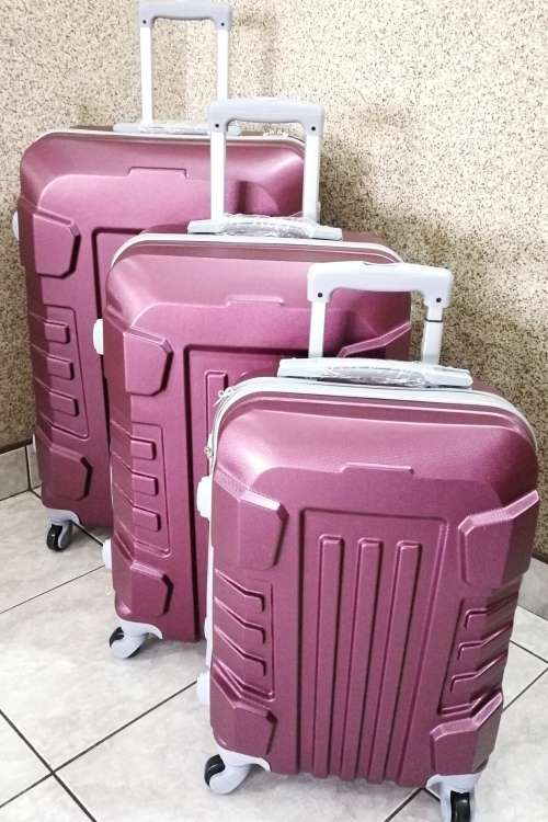 Set of 3 Lightweight Travel Luggage Bags - Universal Wheels - (Purple)
