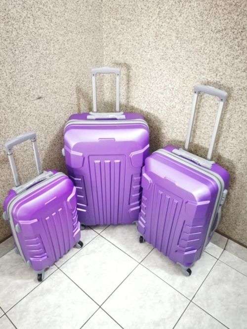 Set of 3 Lightweight Travel Luggage Bags - Universal Wheels - (Purple)