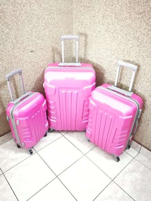 Set of 3 Lightweight Travel Luggage Bags - Universal Wheels - (Purple)