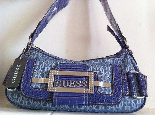 ***BRAND NEW** GUESS HAND BAG***BEAUTIFUL AND LOVELY STYLE****