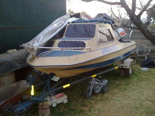 Nice Little Boat !!!