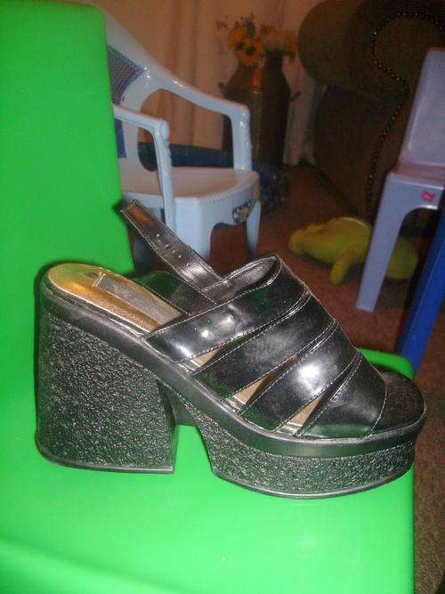 Black High Heel Strappy Sandals Size 6!
