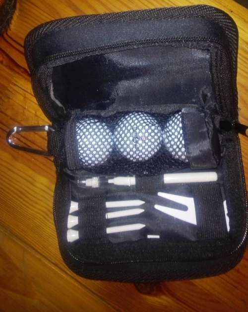 Golf Ball + Tee Set